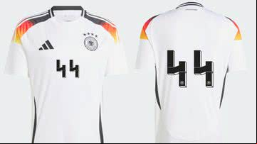 Imagens da camisa da seleção alemã, que causou polêmica por sua tipografia - Reprodução/Redes Sociais/X/@08MiKowitsch15