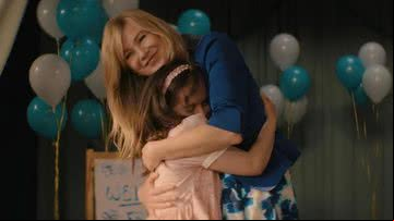 Ellen Pompeo e Imogen Faith Reid interpretam Kristine Barnett e Natalia Grace, respectivamente - Divulgação