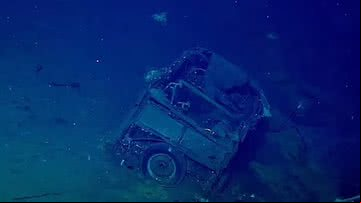 Carro misterioso é encontrado em porta-aviões naufragado da Segunda Guerra - Divulgação/NOAA Ocean Exploration