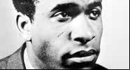 Frantz Fanon, autor de Pele Negra, Máscaras Brancas (1952) - Wikimedia Commons