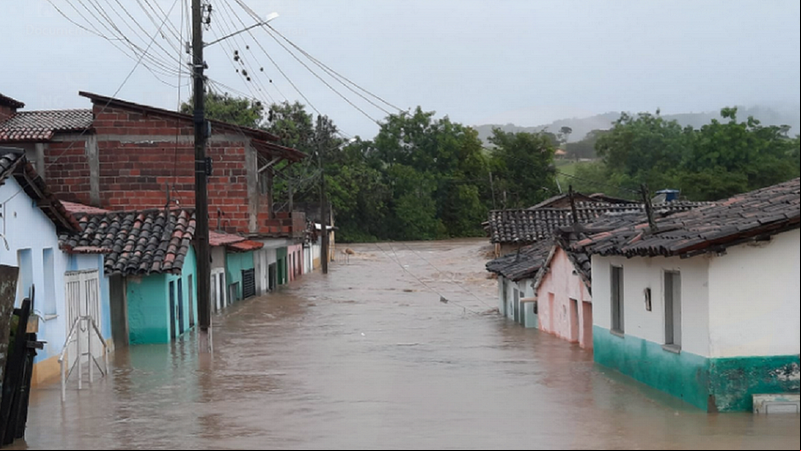 Imagem de uma das cidades baianas sofrendo com as enchentes - Divulgação / Governo Estadual da Bahia