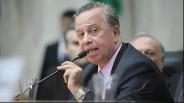 Camilo Cristófaro durante sessão - André Bueno/CMSP