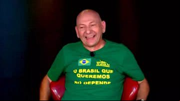 O empresário Luciano Hang em entrevista para a rádio Jovem Pan - Reprodução/YouTube/Direto ao Ponto