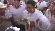Victor Hugo Sosa, prefeito de San Pedro Huamelula, durante casamento com jacaré - Reprodução/Vídeo
